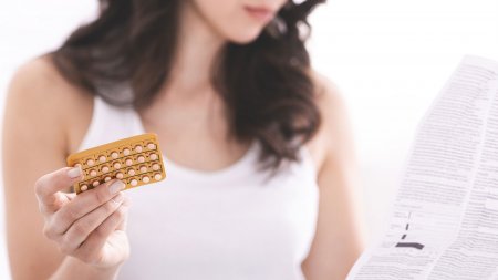 your-skin_sebium-sensitive_risks-of-taking-the-pill